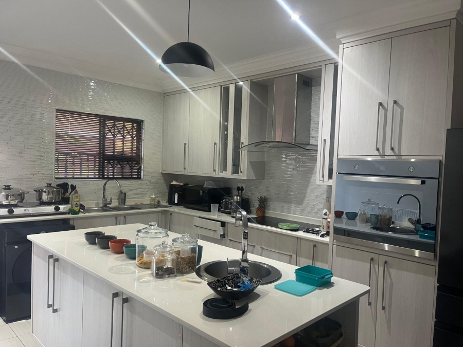 4 Bedroom Property for Sale in Heuwelsig Free State